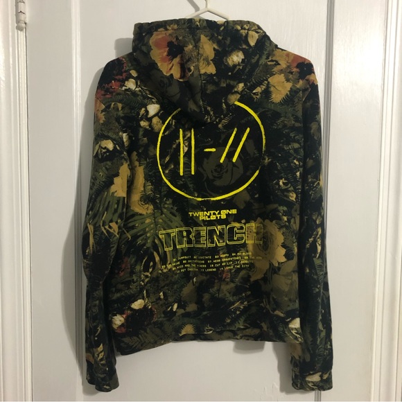Twenty One Pilots Trench Camo Hooded Sweatshirt Size Small - Picture 7 of 10